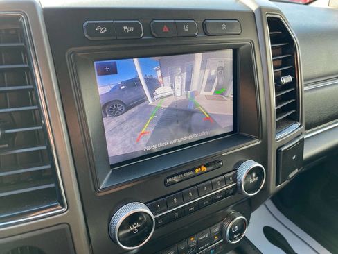 Used 2020 Ford Expedition XLT w/ Equipment Group 202A AWD/4WD image 19