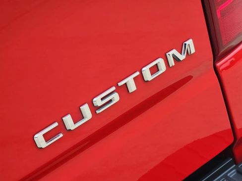 Used 2023 Chevrolet Silverado 1500 Custom AWD/4WD image 9