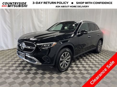 Used 2024 Mercedes-Benz GLC 300 4MATIC image 1