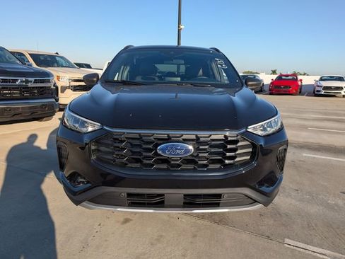 New 2026 Ford Escape ST-Line FWD image 3