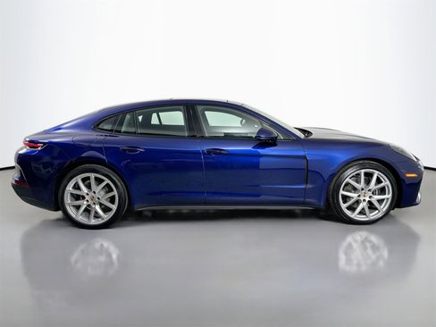 Certified 2026 Porsche Panamera 4 image 8