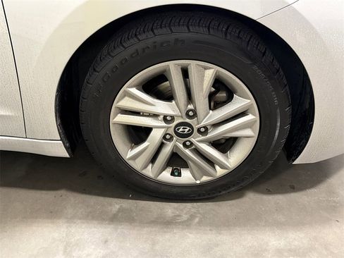 Used 2019 Hyundai Elantra SEL w/ Cargo Package image 15