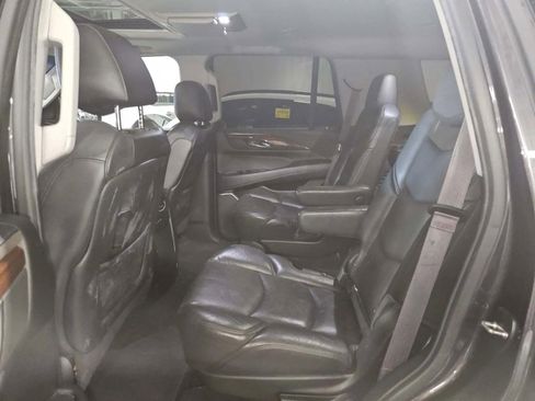Used 2017 Cadillac Escalade Premium Luxury image 10