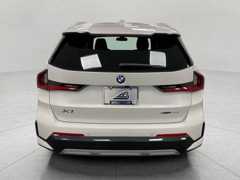 New 2027 BMW X1 xDrive28i AWD/4WD image 4