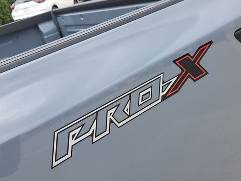 Certified 2025 Nissan Frontier Pro-X RWD image 32