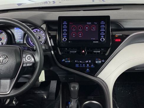 Used 2024 Toyota Camry SE FWD image 13