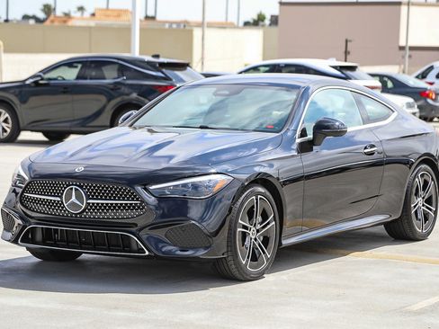 Used 2025 Mercedes-Benz CLE 300 4MATIC Coupe image 3