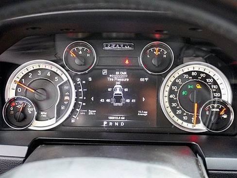 Used 2016 RAM 3500 Laramie image 34