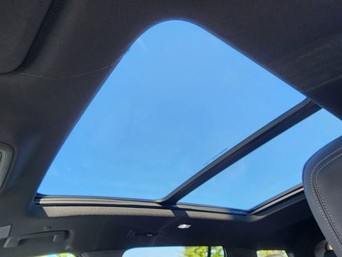 New 2026 Chevrolet Traverse High Country image 28