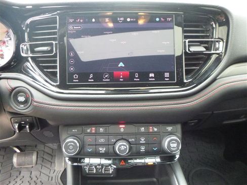 Used 2024 Dodge Durango GT image 14