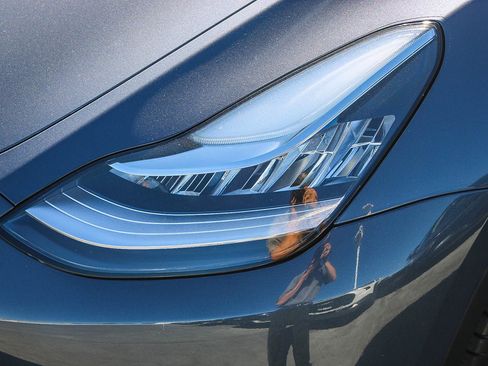 Used 2023 Tesla Model Y Long Range image 5