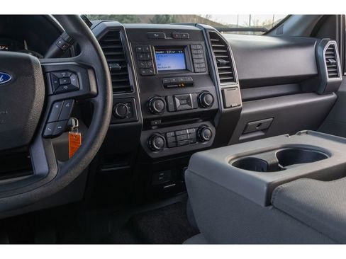 Used 2018 Ford F150 XLT image 23