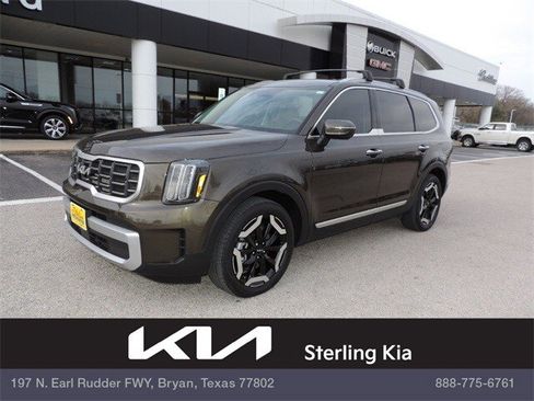 Used 2023 Kia Telluride S image 1