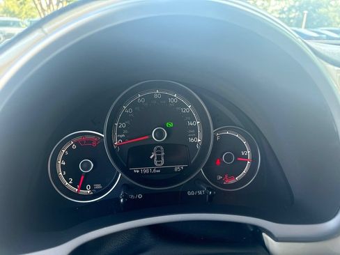 Used 2019 Volkswagen Beetle 2.0T Final Edition SEL FWD image 14