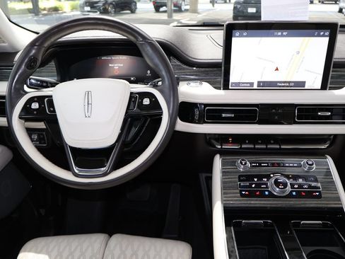 Used 2020 Lincoln Aviator Black Label w/ Dynamic Handling Package AWD/4WD image 2