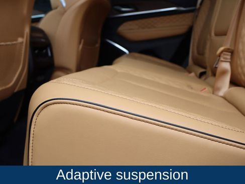 Used 2022 Jeep Grand Cherokee Summit w/ Luxury Tech Group V image 13