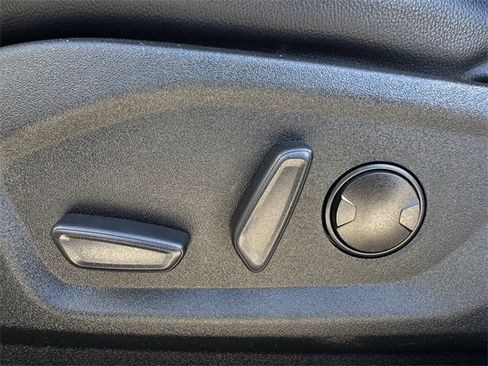 Used 2022 Ford Edge SEL image 26