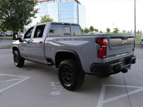 Used 2025 Chevrolet Silverado 2500 ZR2 w/ ZR2 Bison Edition AWD/4WD image 5