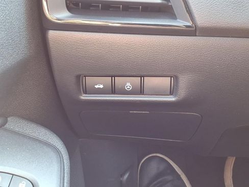 Used 2026 Nissan Sentra SV w/ SV Convenience Package FWD image 23