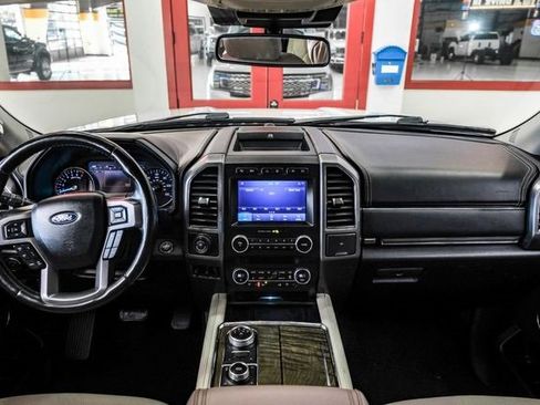 Used 2021 Ford Expedition Platinum image 14
