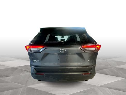 Used 2025 Toyota RAV4 XLE FWD image 7