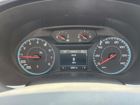 Used 2020 Chevrolet Traverse LS FWD image 28