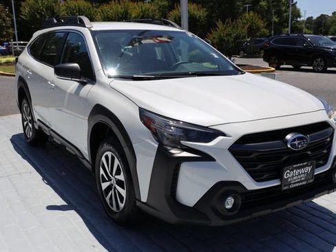 Certified 2025 Subaru Outback AWD/4WD image 7