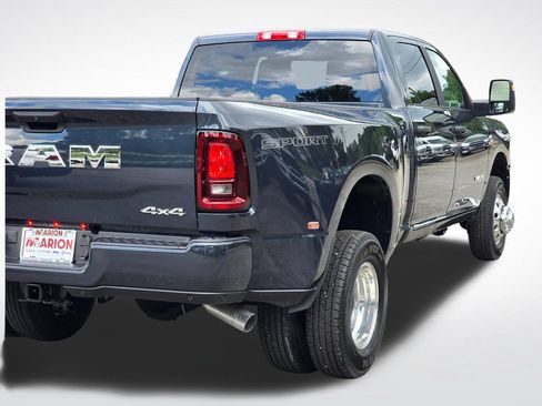 New 2026 RAM 3500 Big Horn AWD/4WD image 40