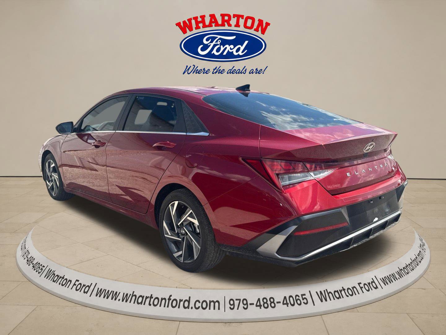 Used 2024 Hyundai Elantra SEL w/ Convenience Package FWD image 4