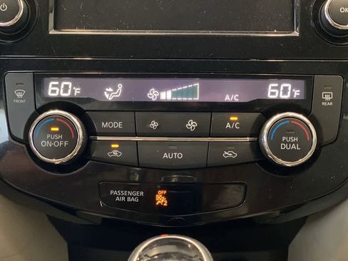 Used 2020 Nissan Rogue Sport SV w/ All-Weather Package AWD/4WD image 21