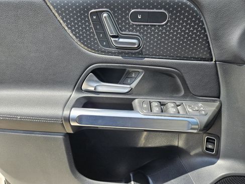 Certified 2025 Mercedes-Benz GLB 250 image 15
