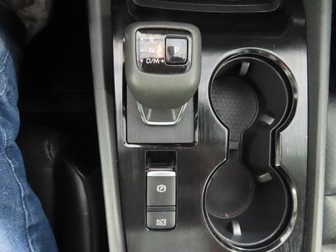 Used 2024 Nissan Rogue SV w/ SV Premium Package FWD image 27