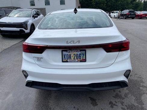Used 2023 Kia Forte LXS FWD image 2