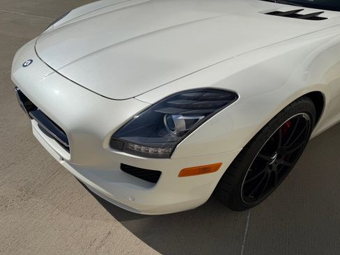 Used 2014 Mercedes-Benz SLS AMG GT Roadster image 9