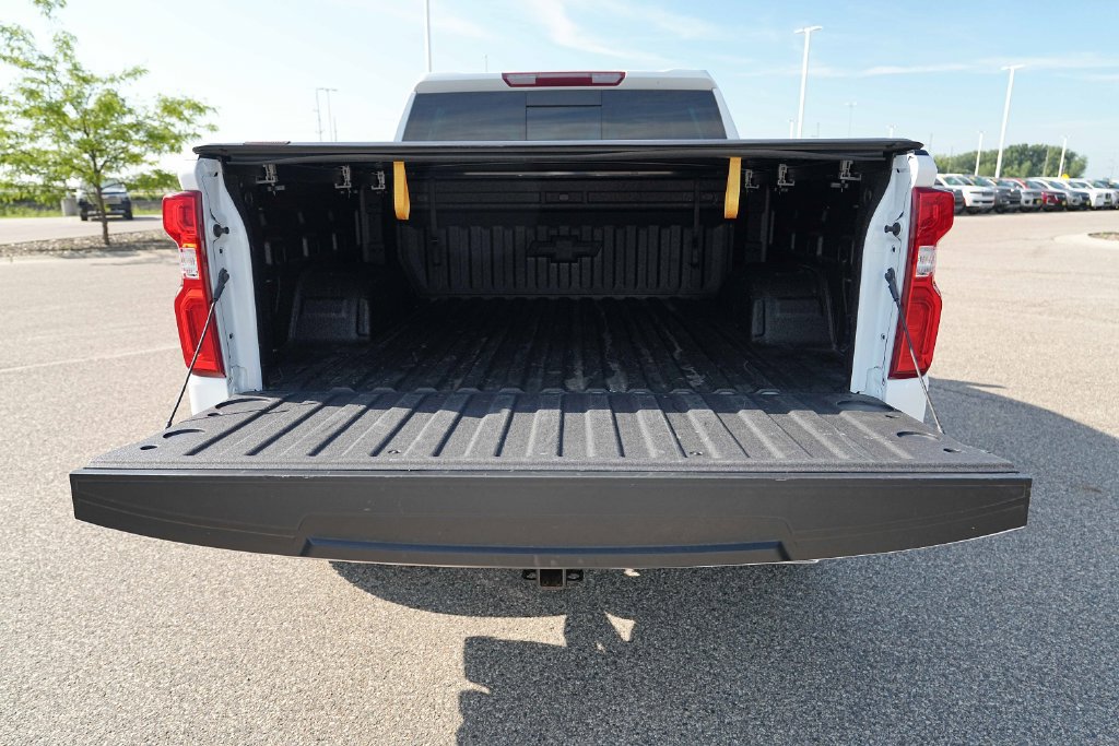 Used 2025 Chevrolet Silverado 1500 LT Trail Boss w/ Convenience Package II AWD/4WD image 15