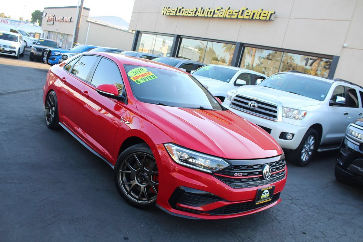 Used 2019 Volkswagen Jetta GLI FWD image 34