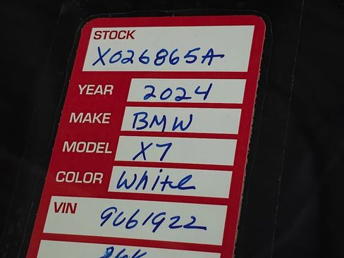 Used 2024 BMW X7 xDrive40i w/ M Sport Package image 44