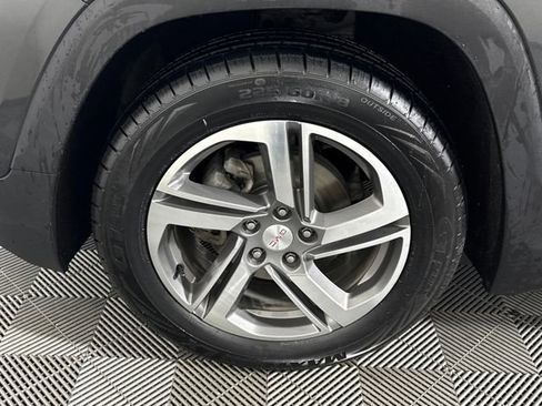 Used 2020 GMC Terrain SLT AWD/4WD image 12