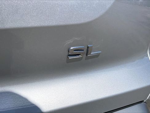 Used 2025 Nissan Pathfinder SL FWD image 29