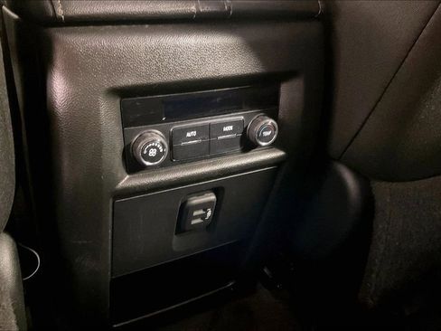 Used 2020 Chevrolet Traverse LS FWD image 30