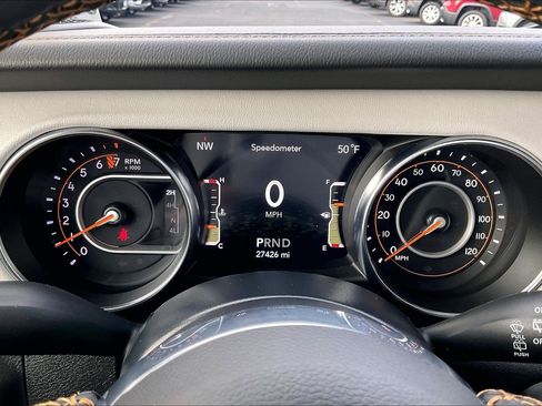 Certified 2022 Jeep Wrangler Unlimited Sahara image 20