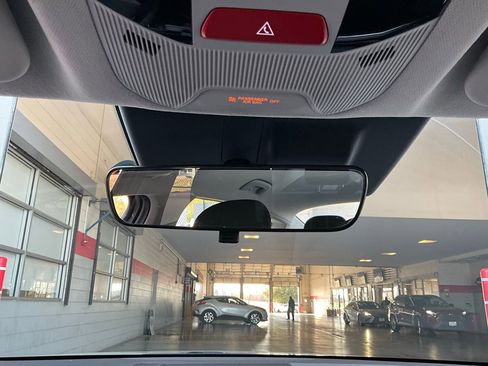 Used 2025 Kia K4 LXS image 17