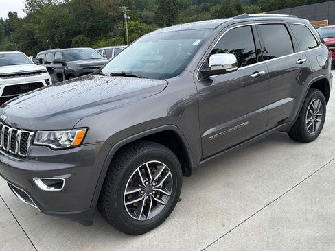 Used 2019 Jeep Grand Cherokee Limited AWD/4WD image 7