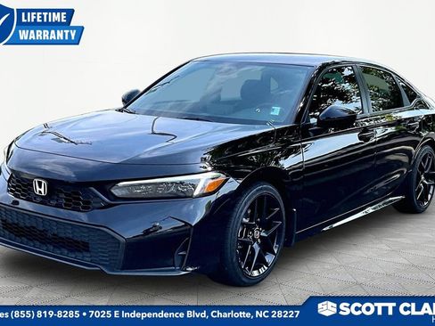 Used 2025 Honda Civic Sport image 3