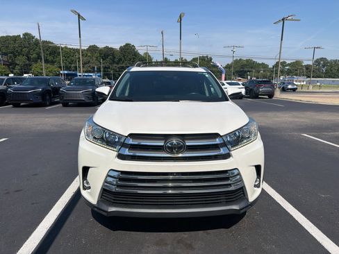 Used 2019 Toyota Highlander Limited Platinum AWD/4WD image 5