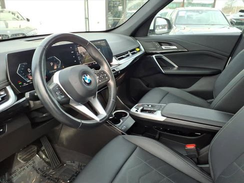 Used 2025 BMW X1 xDrive28i image 14
