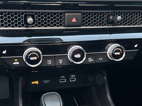 Used 2023 Honda Civic Touring image 23