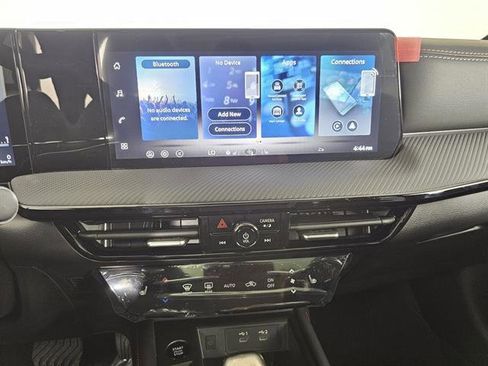 New 2026 Nissan Kicks SR w/ SR Premium Package image 32