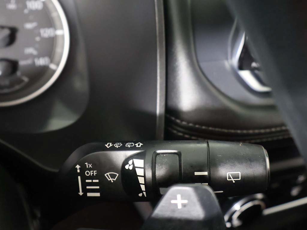 Used 2023 Nissan Rogue S AWD/4WD image 36