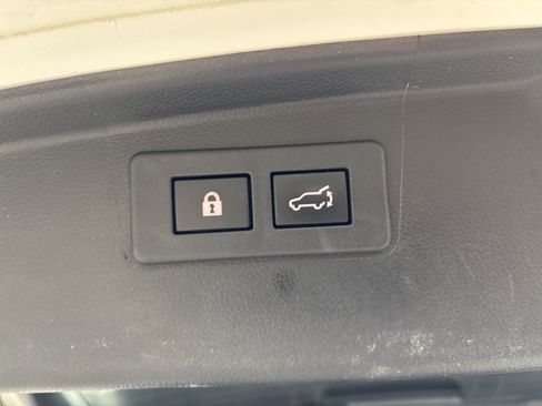 Certified 2022 Subaru Outback Premium image 25